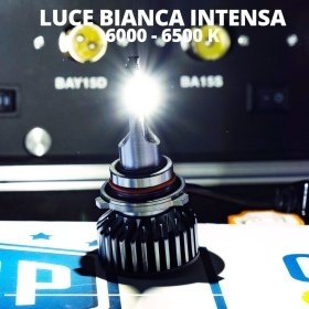 Kit LED HB4 CANbus Professionnel 8000LM | Lumière Blanche 6000K | Conversion de Halogène HB4 à LED