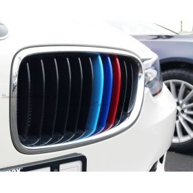 3x RIÑONES REJILLA en colores M Sport para BMW SERIE 3 F30 F31 con 11 Bandas Verticales