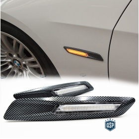 2 Intemitentes LED para BMW Serie 1 E82 E81 E87 E88, 100% CANBUS Sin Errores Estructura en ABS Carbon + Lente Blanca