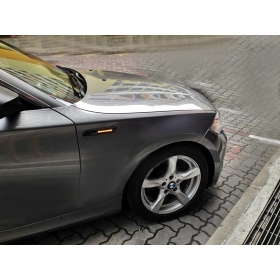 Coppia Frecce Laterali FULL LED per BMW Serie 1 E82 E81 E87 E88 100% CANBUS Scocca ABS Nera + Lente Bianca