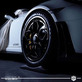 PROTECTORES DE NEUMÁTICOS Carbono para Porsche Taycan, Anti Deformación | Originales Kuberth HECHO EN ITALIA