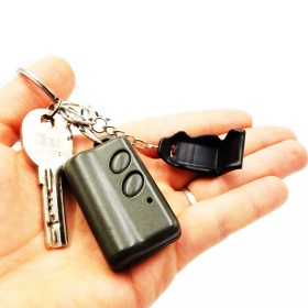 Car Keychain SPORTS SEAT Black in Metal GIFT IDEA