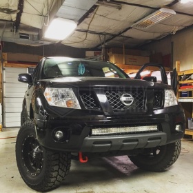 1 Barra Led 6000K Curvada para Nissan SUV Off-Road 83 CM Ajustable Luz Spot