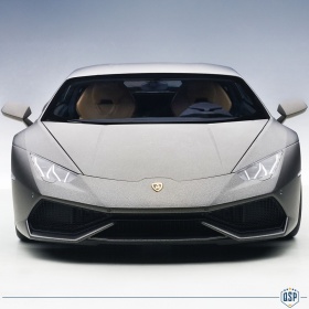 Modelo LAMBORGHINI HURACAN LP610-4 Gris Titanio, Escala 1:12, Abrible | AUTOart original