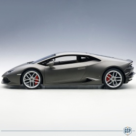 Modelo LAMBORGHINI HURACAN LP610-4 Gris Titanio, Escala 1:12, Abrible | AUTOart original
