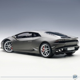 Modelo LAMBORGHINI HURACAN LP610-4 Gris Titanio, Escala 1:12, Abrible | AUTOart original