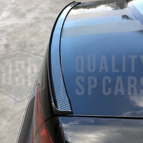 SPOILER Alerón trasero Adhesivo universal para auto, LABIO Maletero / Techo en EPDM Efecto Fibra de Carbono NEGRO flexible