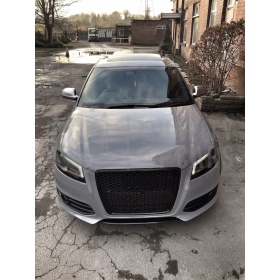 Parrilla REJILLA Delantera para AUDI A3 RS3 8P (08-12) | Nido de Abeja, Negro Brillante