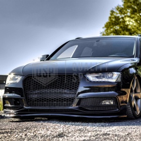 Parrilla REJILLA Delantera para AUDI A4 RS4 B8 Facelift (11-15) | Nido de Abeja, Negro Brillante