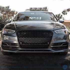 REJILLA DELANTERA + REJILLAS LUZ DE NIEBLA para AUDI A3 RS3 (8V) 12-16 | Nido de Abeja