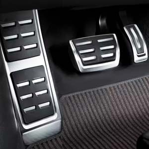 Fundas de Pedales Deportivos de Metal para Autos | QSPCARS