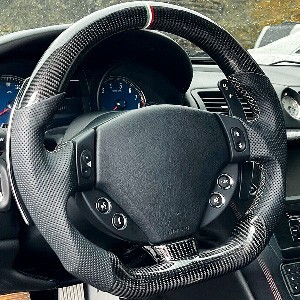 Volantes Deportivos de Base Plana | QSPCARS