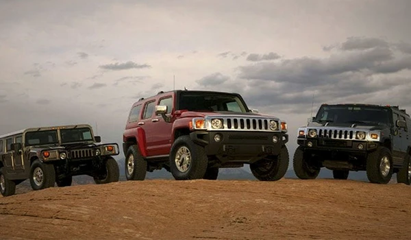 Modelos de coches Hummer con accesorios todoterreno