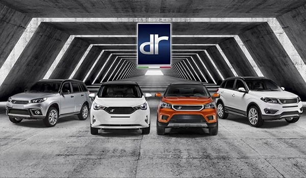 Modelos de coches Dr-Evo en un túnel